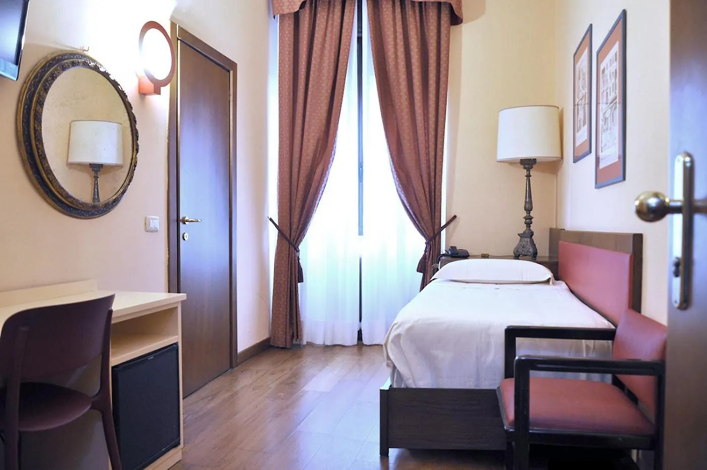 ***  Hotel San Guido Милан Италия